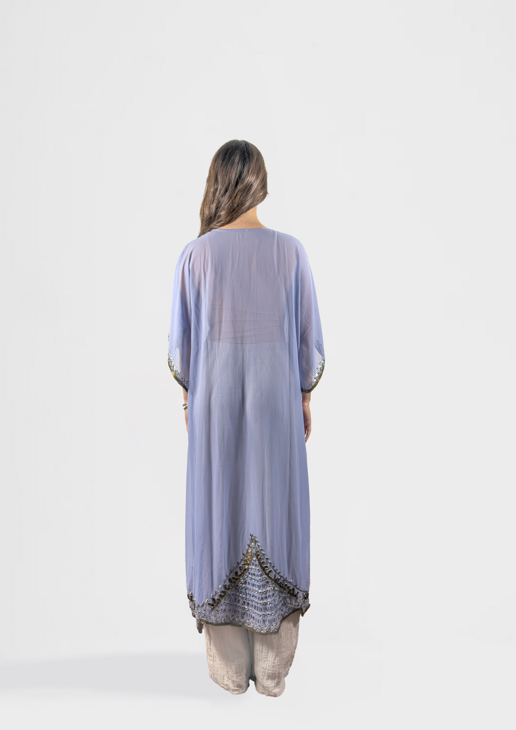Kimono trasparente ricamato con rifiniture in perline