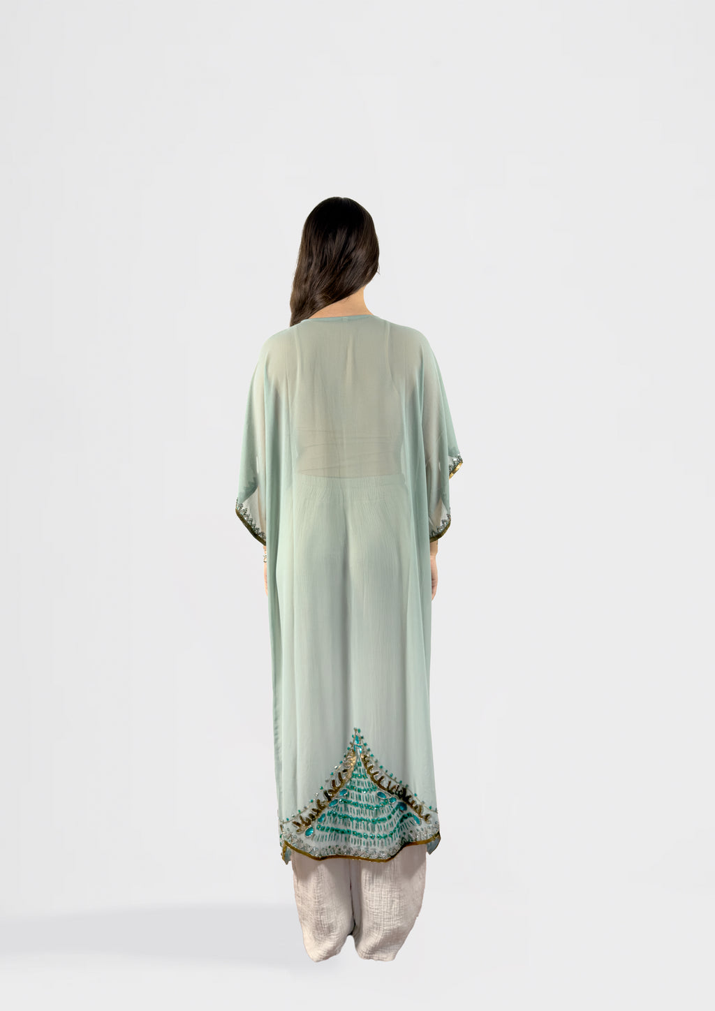 Kimono trasparente ricamato con rifiniture in perline
